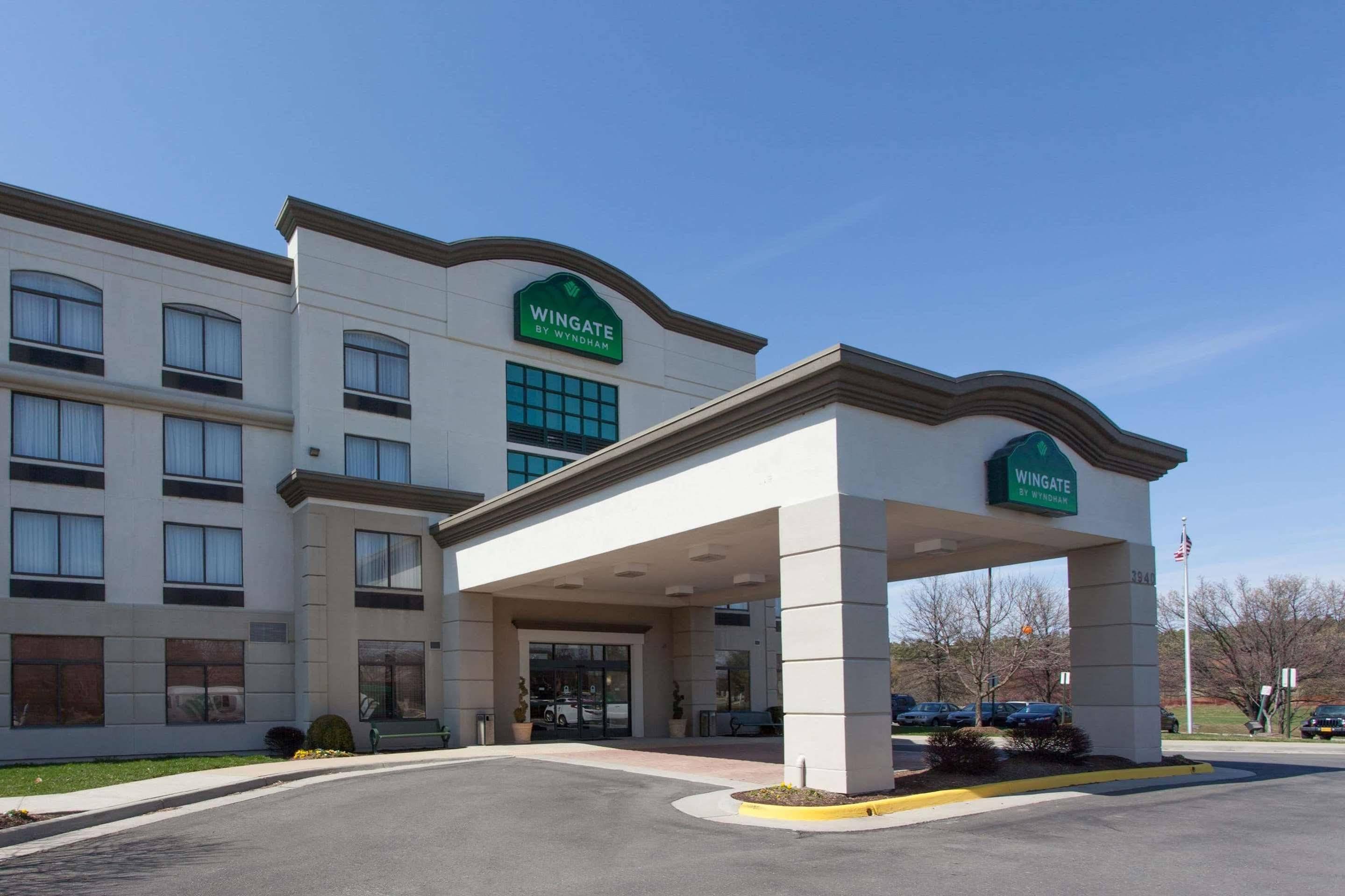 Wingate By Wyndham - Dulles International Hotel Шантили Екстериор снимка