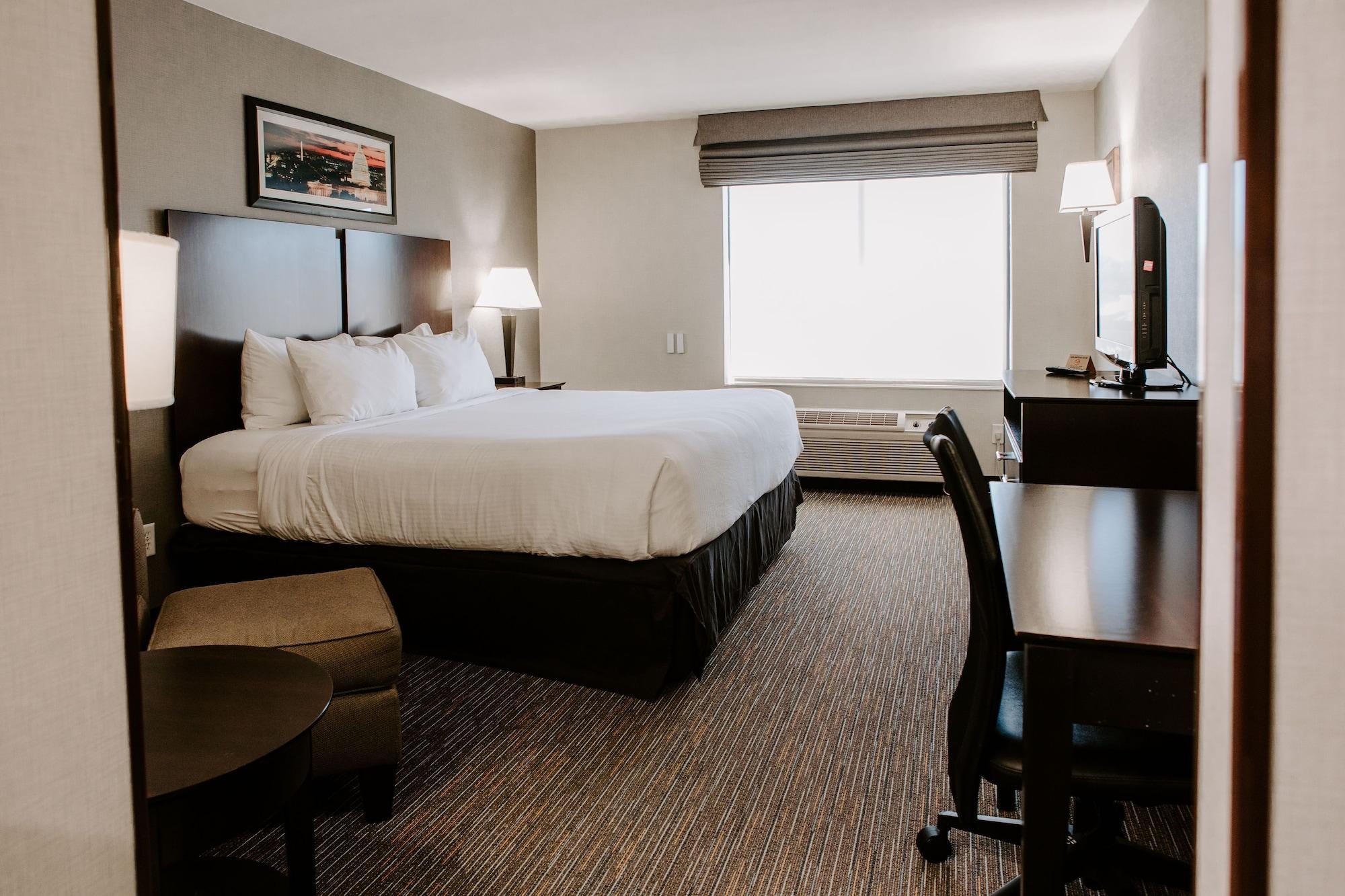 Wingate By Wyndham - Dulles International Hotel Шантили Екстериор снимка