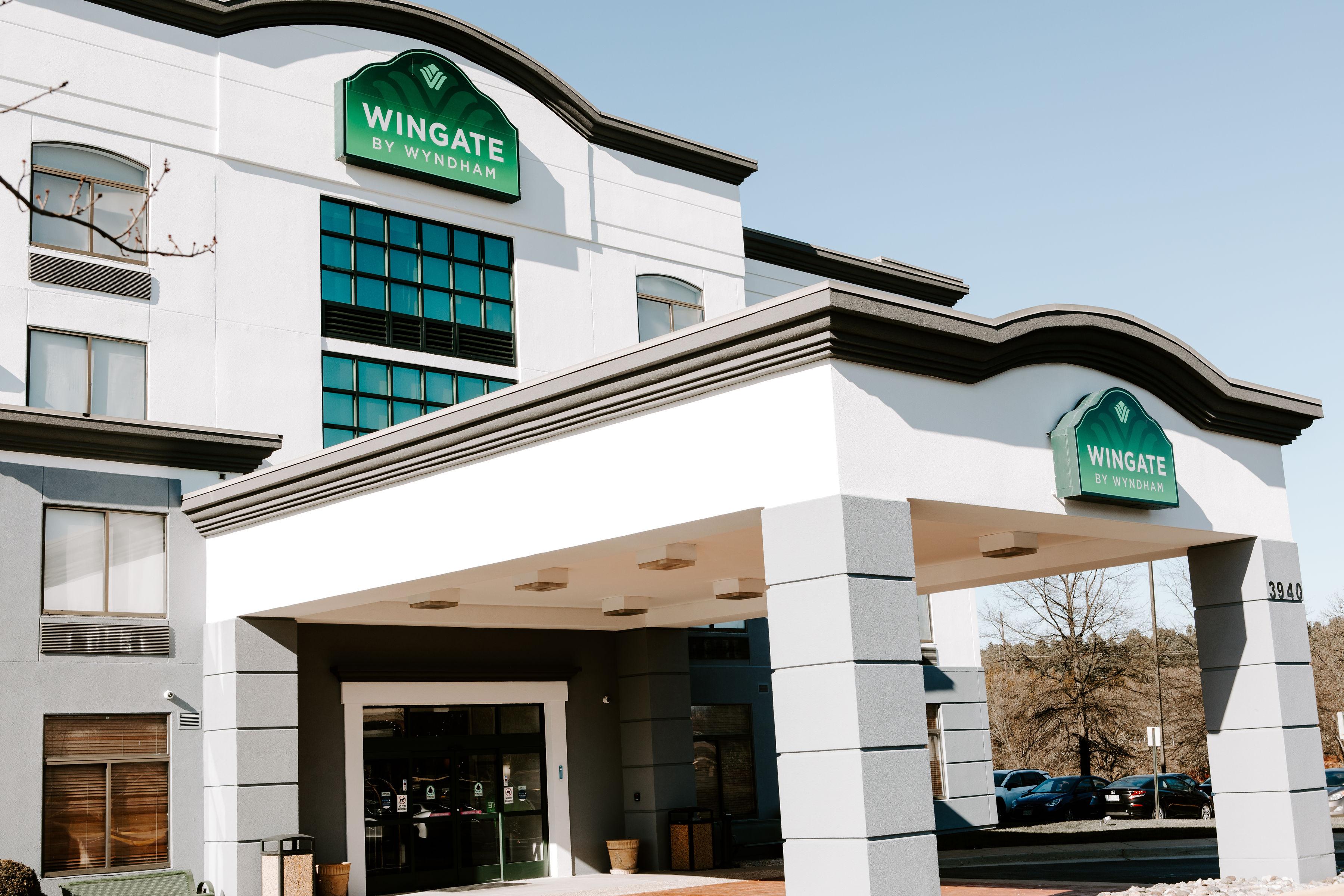 Wingate By Wyndham - Dulles International Hotel Шантили Екстериор снимка